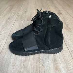 Adidas Yeezy Boost 750 Triple Black